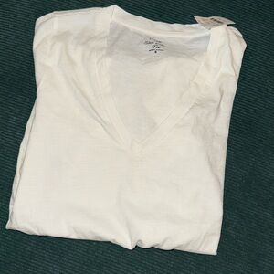 J. Crew Factory white Cotton Slub short sleeve V-Neck Tee new with tags small